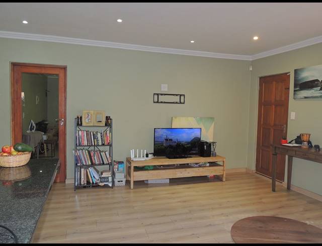 2 BEDROOM TOWNHOUSE FOR SALE IN AMOROSA
